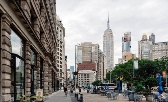 Commercial cleaner in Flatiron District NYC office space
