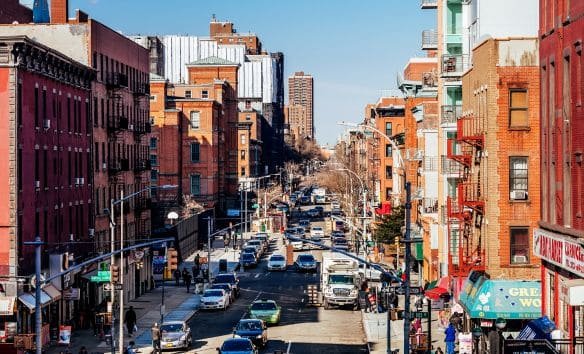 Office cleaning professional working in Harlem NYC