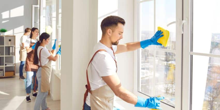 Discover why hiring local pros for commercial window cleaning ensures better results, faster service, and tailored solutions for NYC businesses.